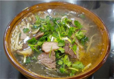 春早桃記淮南牛肉湯 一碗湯中的匠心與春意